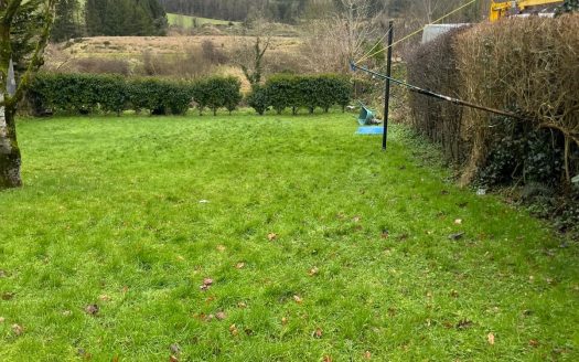 4 Bedroom Mid Terrace Property – Town Centre Location