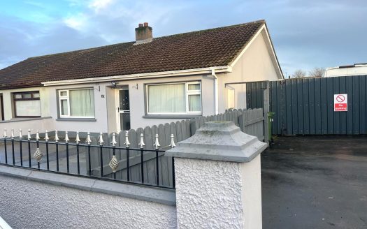 For Sale – 3 Bed Semi Detached Bungalow with large garage suitable for small enterprise